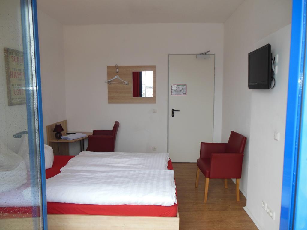 Lut10Her Sky-Fly Hotel Leipzig Habitación foto